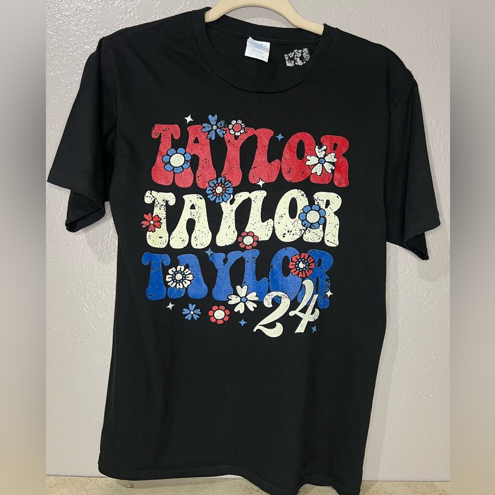 Taylor Swift T-Shirt 24